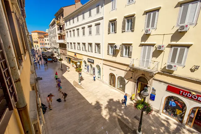 Blick auf den Korzo im Stadtzentrum von Rijeka aus Studio 1