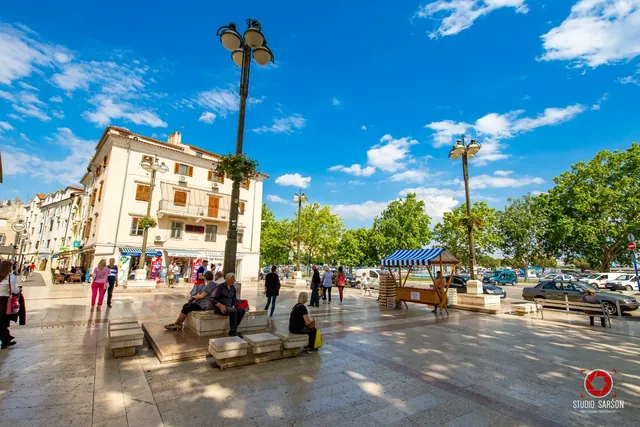 Platz nahe der Uferpromenade in Rijeka